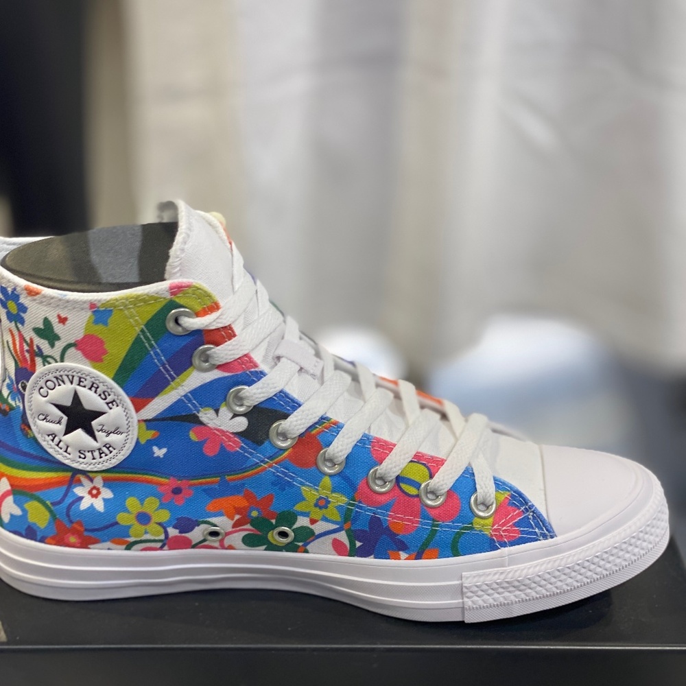 New 2021 Converse Chuck Taylor All Star Hi Pride - Picture 2 of 6